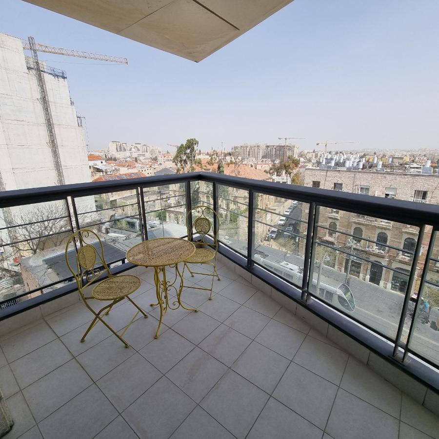 Appartment City Center - J Tower Yerusalem Bagian luar foto